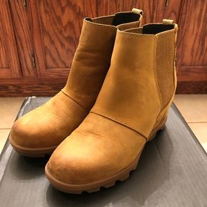 Sorel Joan of the Arctic wedge II Chelsea boot